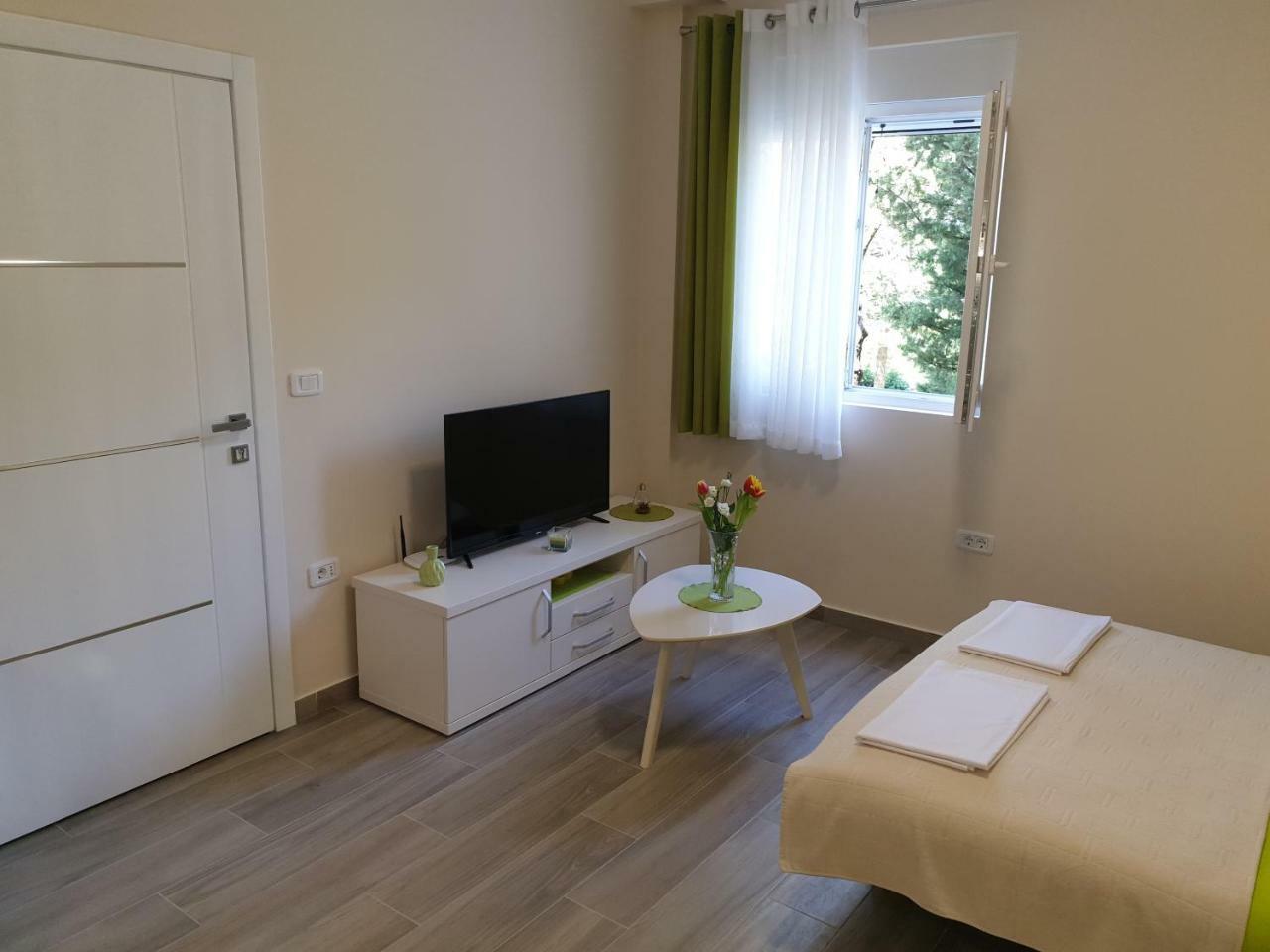 Apartments Jadran Тиват Экстерьер фото