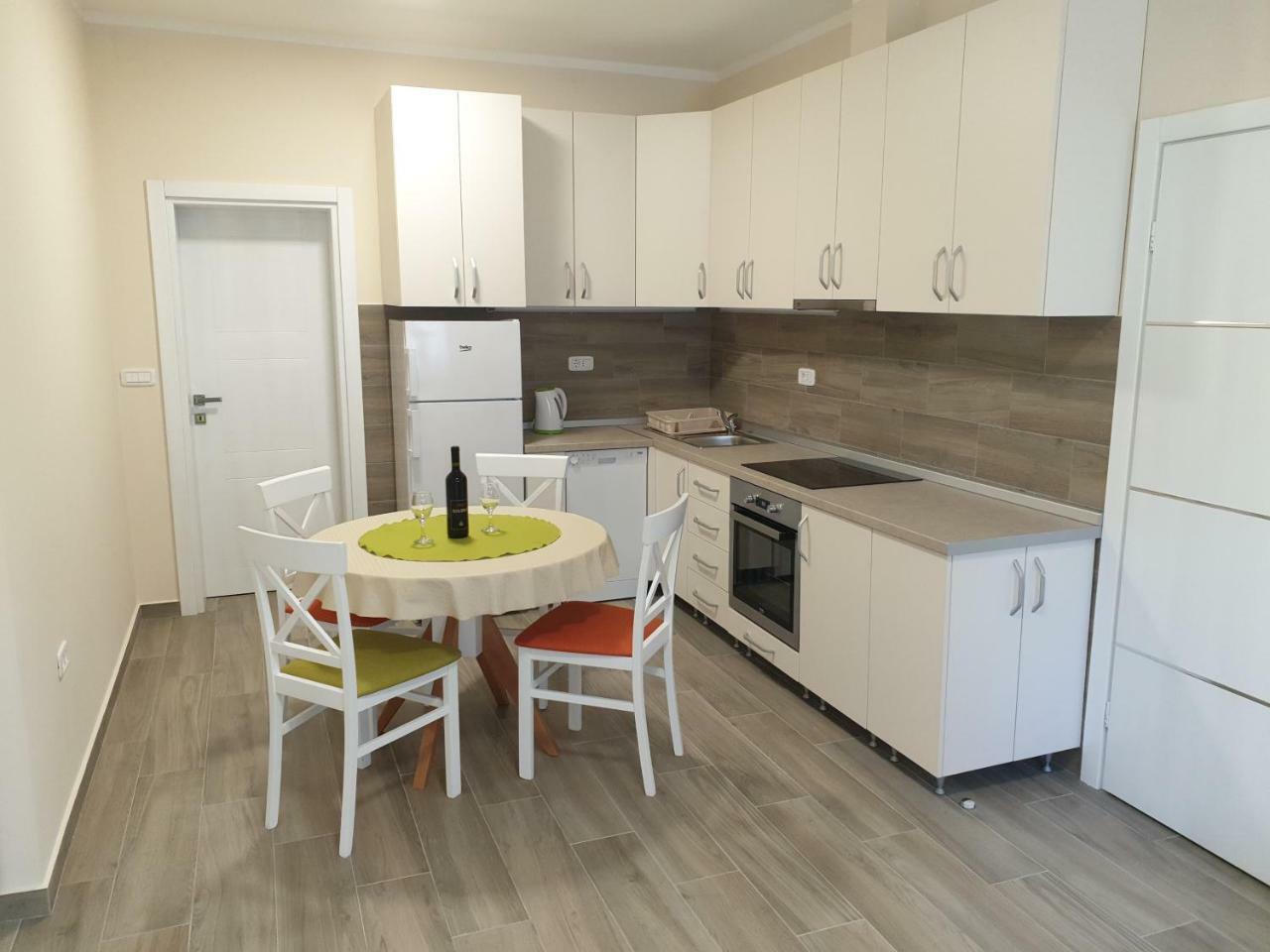 Apartments Jadran Тиват Экстерьер фото