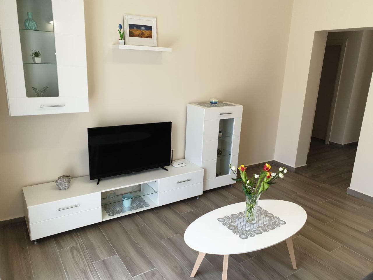 Apartments Jadran Тиват Экстерьер фото